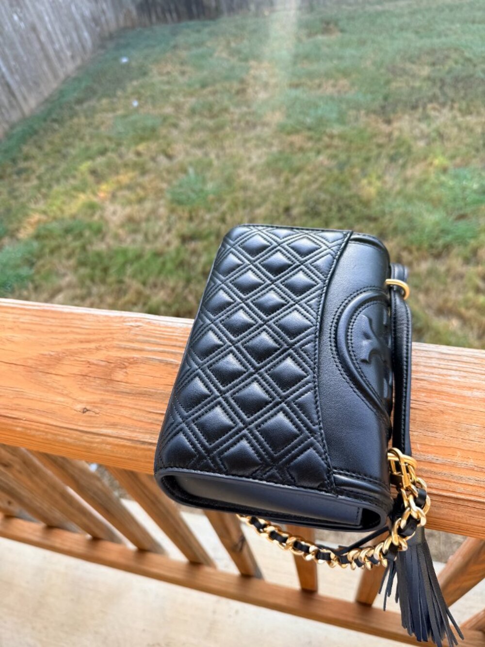 Tory Burch - Small Fleming shoulder bag (Black) - Picture 6 of 10